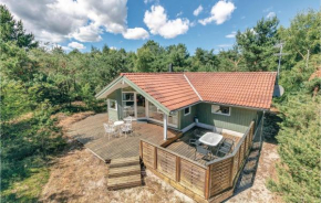 Cozy Home In Aakirkeby With House Sea View in Vester Sømarken